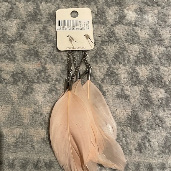 Earring - Picture 3 of 4